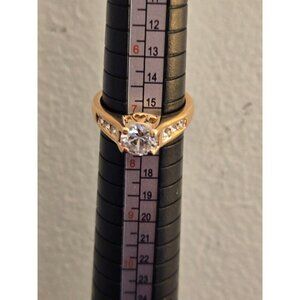 18K R.G.P. Gold-Plated Engagement Ring with Simulated Diamonds – Size 7